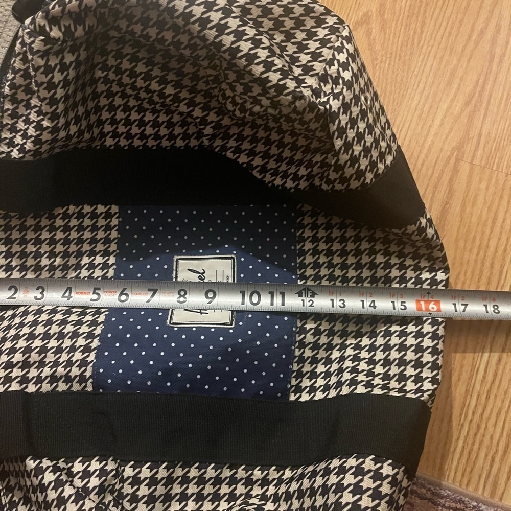 Herschel Supply Company Houndstooth and Navy Travel Bag - Picture 4 of 5